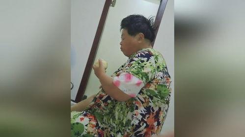 小宝贝吃两瓜视频播放全集,欢乐童年美食之旅