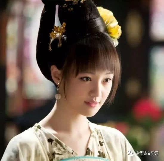 古装女孩吃瓜视频大全下载,高清视频大全免费下载