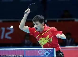 乒乓球教练吃瓜视频